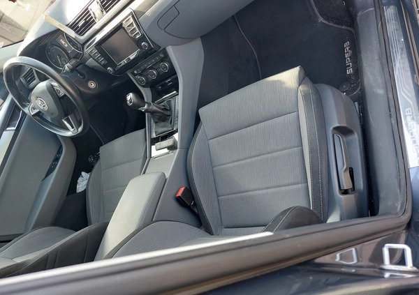 Skoda Superb cena 57874 przebieg: 190000, rok produkcji 2015 z Konin małe 379